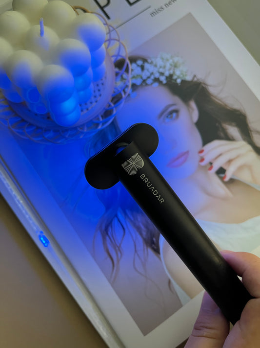 Demystifying Blue Light Therapy: Benefits, Usage, and Expert Insights